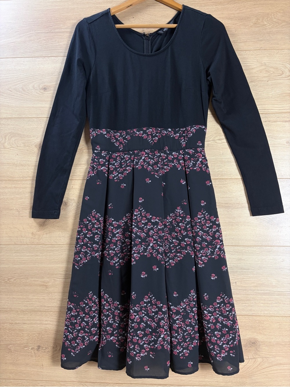 eShakti Black Long Sleeve Pleated Dress Size 4